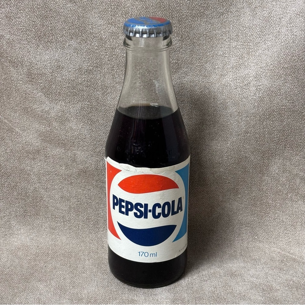 SUPER RARE Small Collectable Glass Unopened Full Pepsi Soda Bottle